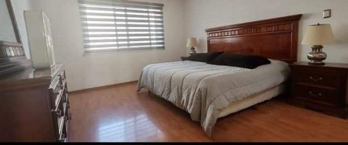 Fotografía de CASA EN VENTA EN LOMAS DEL TEC EN ESQUINA