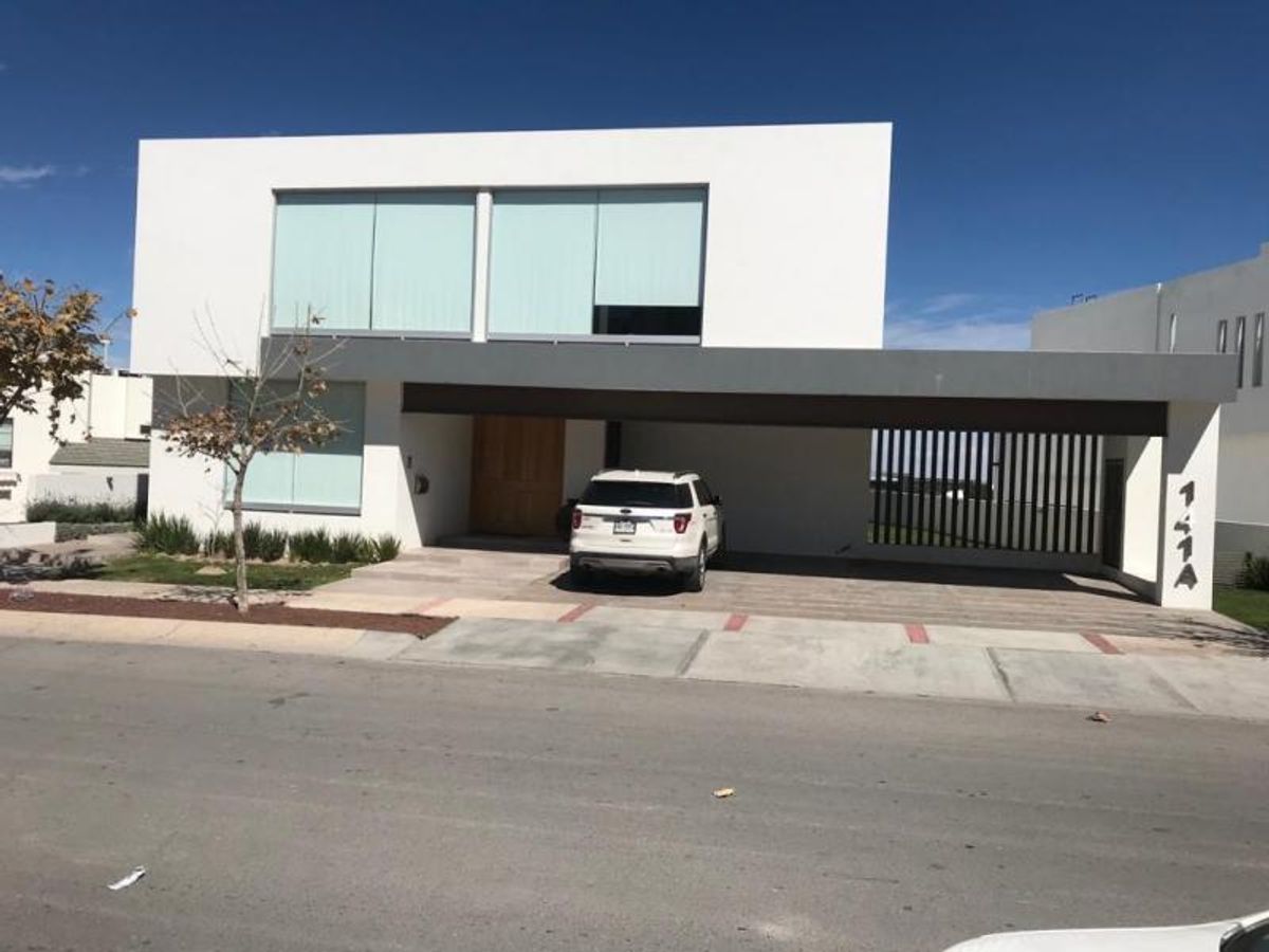 Fotografía de CASA EN VENTA CLUB DE GOLF LA LOMA 