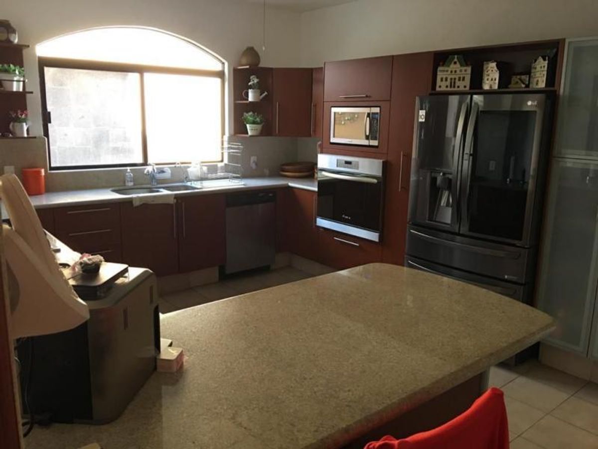 Fotografía de CASA EN VENTA EN PRIVADA HIMALAYA LOMAS 4A SECCION
