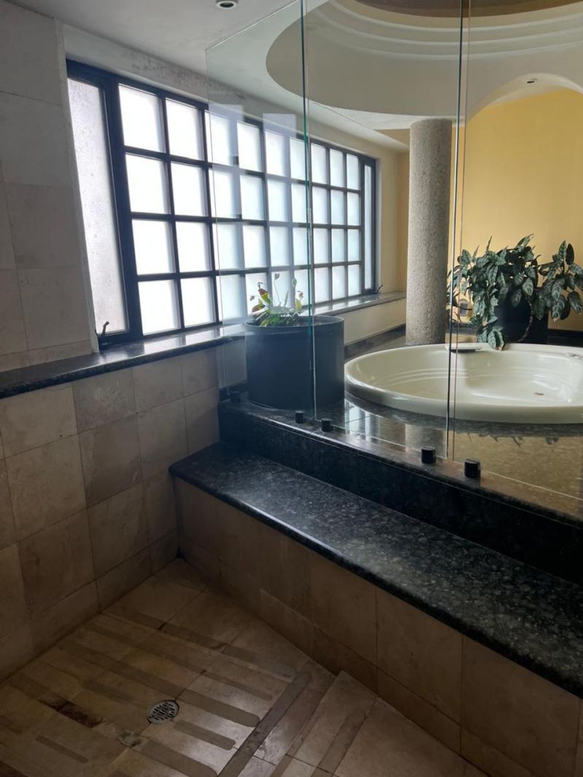Fotografía de EXCELENTE CASA EN VENTA EN ESQUINA EN COLONIA JARDIN