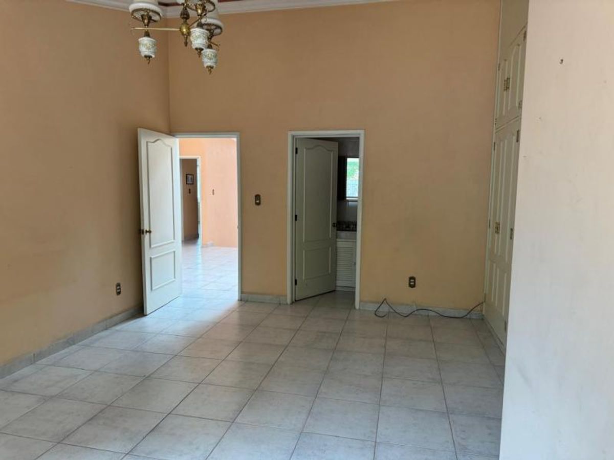 Fotografía de CASA EN VENTA EN LOMAS 4a CERCA DEL JARDIN DE SAN PATRICIO