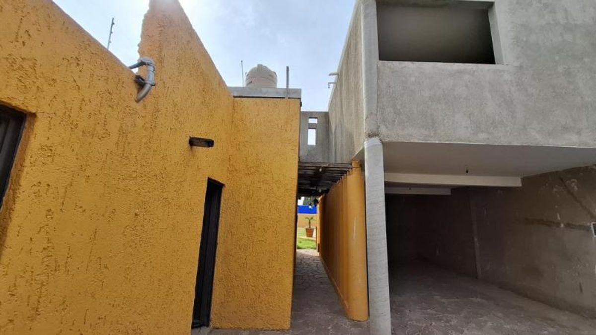 Fotografía de CASA EN VENTA EN REAL DEL POTOSI CON USO DE SUELO COMERCIAL PARA SALON DE FIESTA