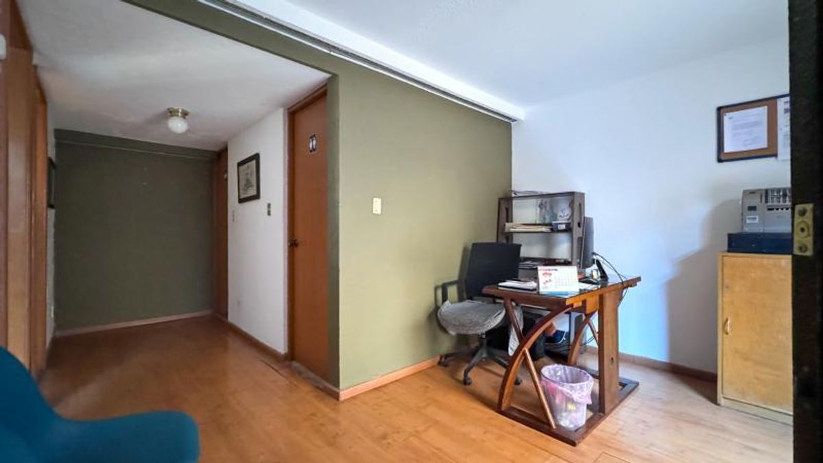 Fotografía de OFICINA EN VENTA CON MUY BUENA UBICACION SOBRE CARRANZA
