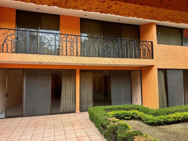 Fotografía de CASA EN VENTA EN LOMAS 4a CERCA DEL JARDIN DE SAN PATRICIO