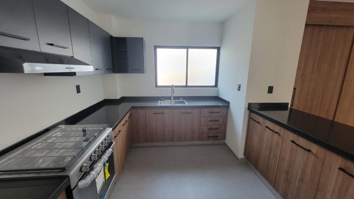 Fotografía de DEPARTAMENTO EN VENTAEN LOMAS 3 SECCION JUNTO AL RAQUET CLUB