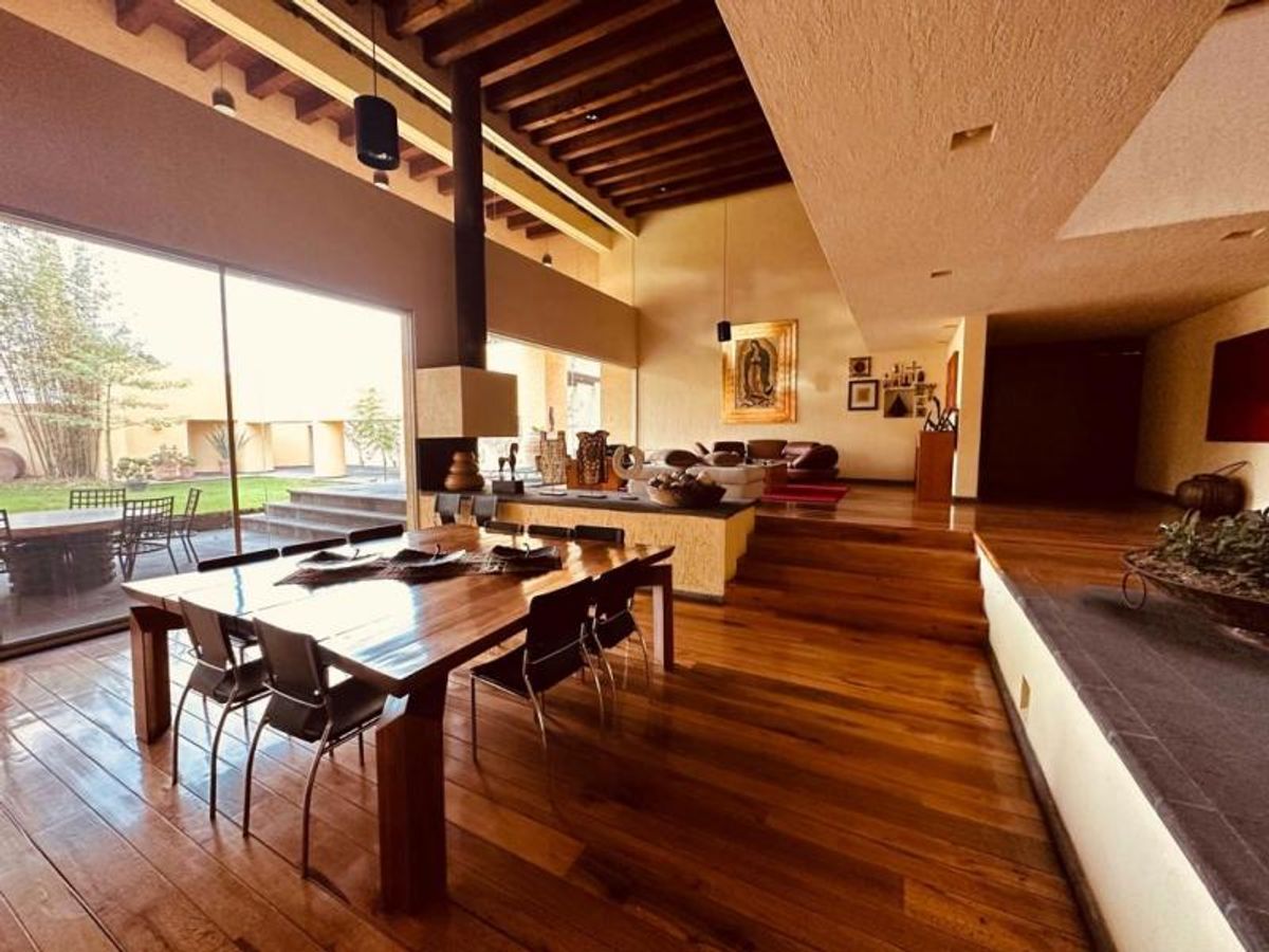 Fotografía de EXCELENTE CASA EN VENTA A UNA CUADRA DEL PARQUE DE MORALES