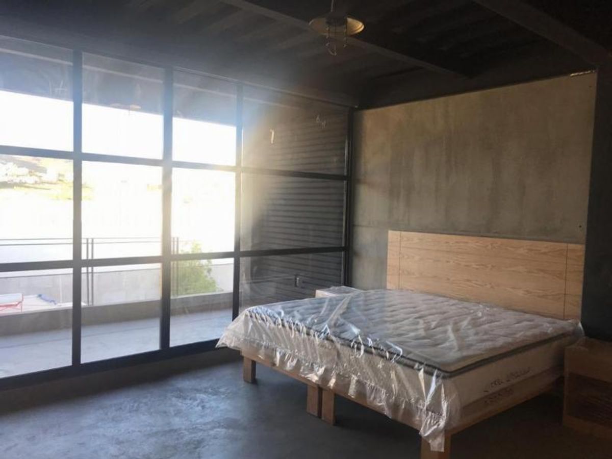 Fotografía de DEPARTAMENTO EN RENTA EN LOMAS DEL TEC. AMUEBLADO