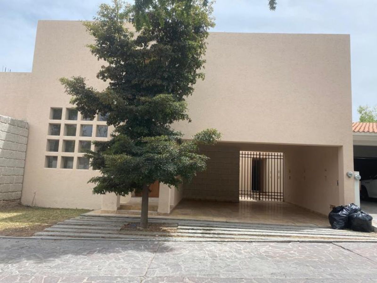 Fotografía de CASA EN VENTA EN PRIVADA LOS PINOS