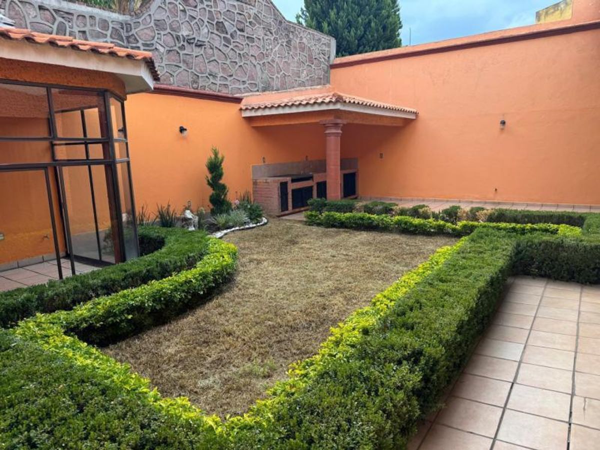 Fotografía de CASA EN VENTA EN LOMAS 4a CERCA DEL JARDIN DE SAN PATRICIO