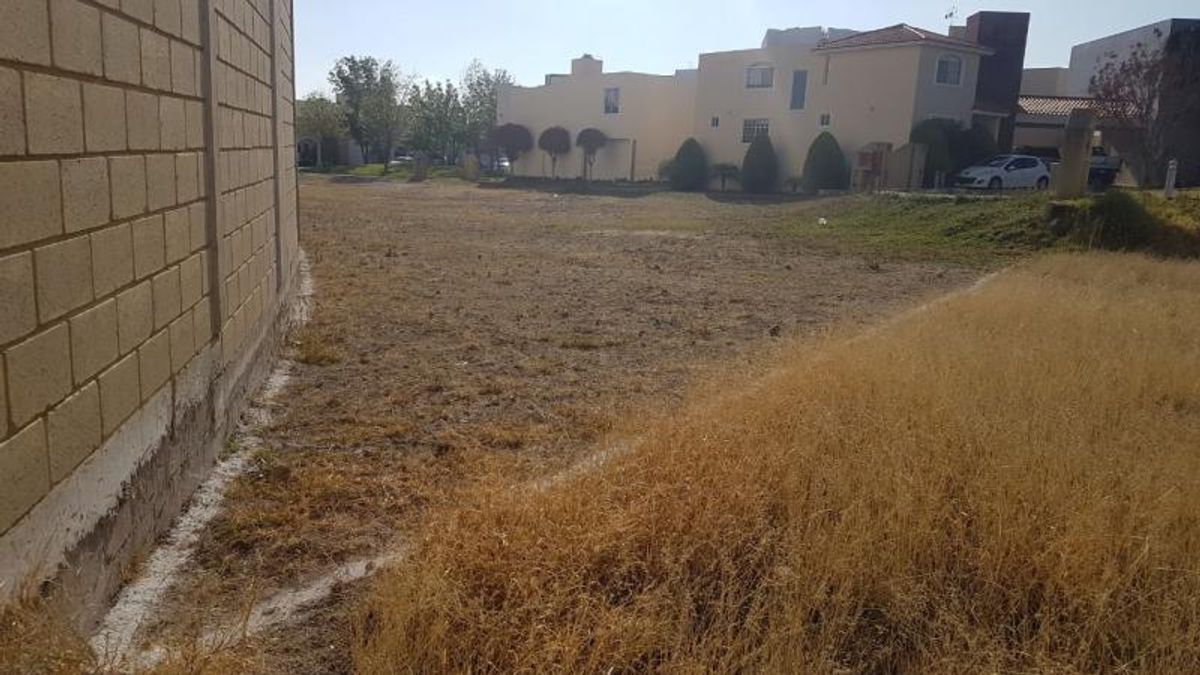Fotografía de TERRENO EN VENTA PEDREGAL