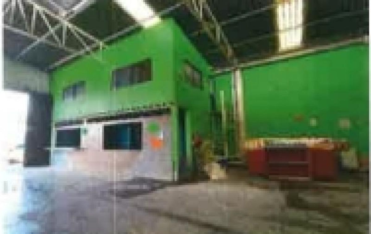Fotografía de BODEGA EN VENTA EN EL BARRIO DE SANTIAGO