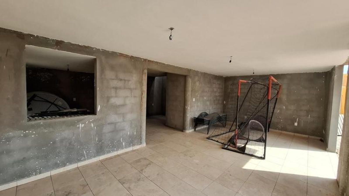 Fotografía de CASA EN VENTA EN REAL DEL POTOSI CON USO DE SUELO COMERCIAL PARA SALON DE FIESTA