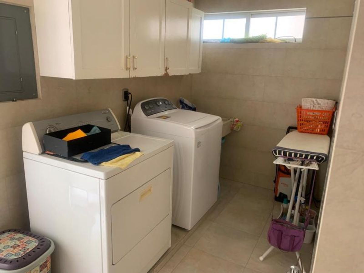 Fotografía de CASA EN LOMAS DEL TEC.