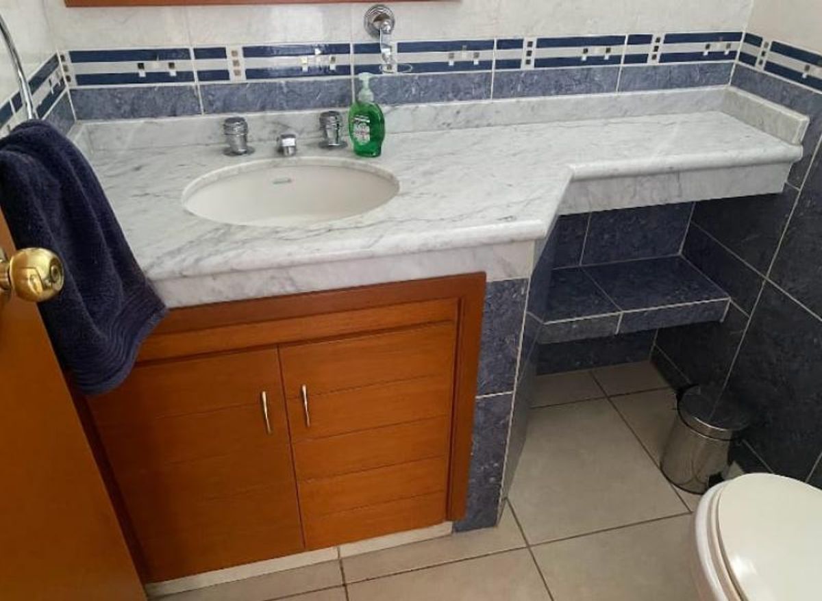 Fotografía de CASA EN VENTA EN LOMAS DEL TEC EN ESQUINA