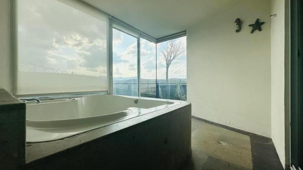Fotografía de DEPARTAMENTO EN VENTA EN TORRE DOS LUNAS LOMAS 4 SECCION