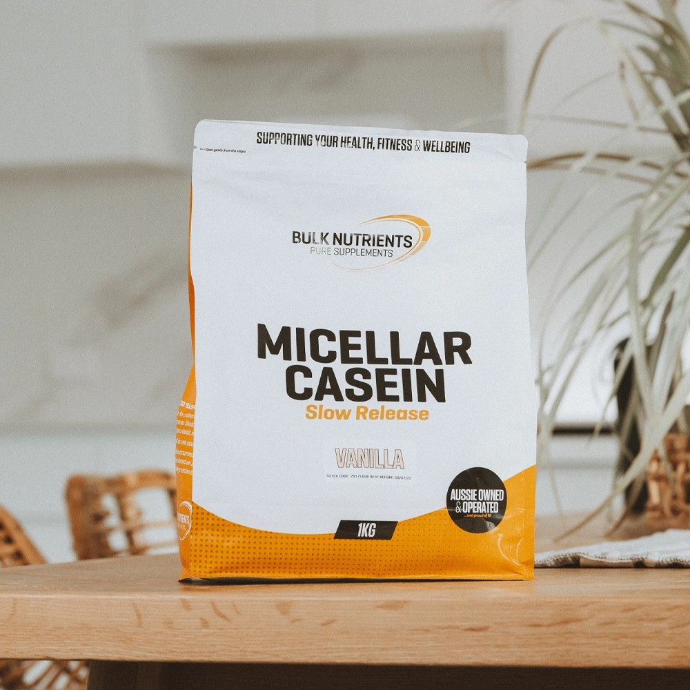 We know that a high protein diet is effective for seeing improvements in muscle mass and recovering post workout. But did you know that adding in a night time protein shake could deliver even better results?