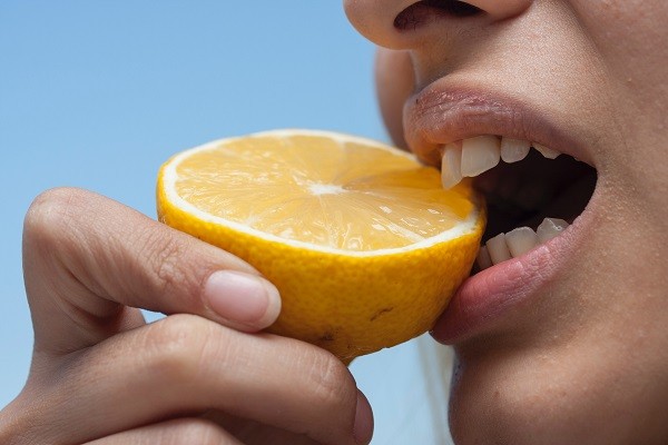 Eating fruit can help us lose more weight due to the fibre contained.