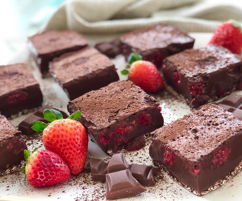 Choc Raspberry Turkish Delight Slice | Bulk Nutrients Recipes