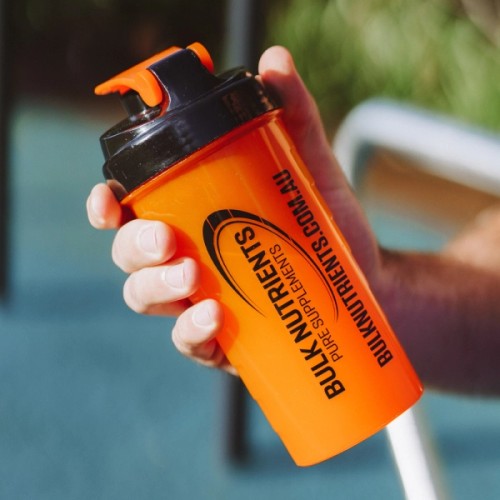 Bulk Nutrients' Transparent Shaker the fluorescent orange cup delivers a serious pop of colour