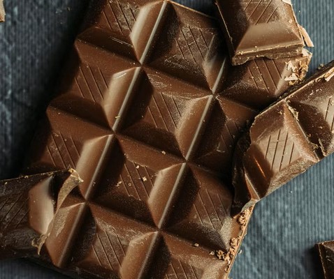 Are protein bars really much better than normal chocolate bars?