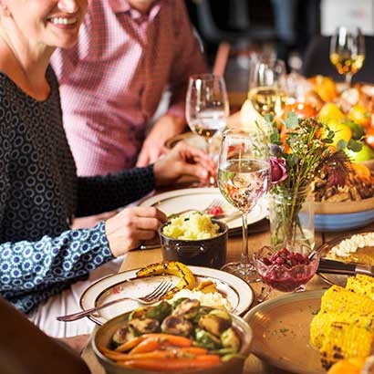 Your guide to eating out at a restaurant without sacrificing your fitness goals in 2021