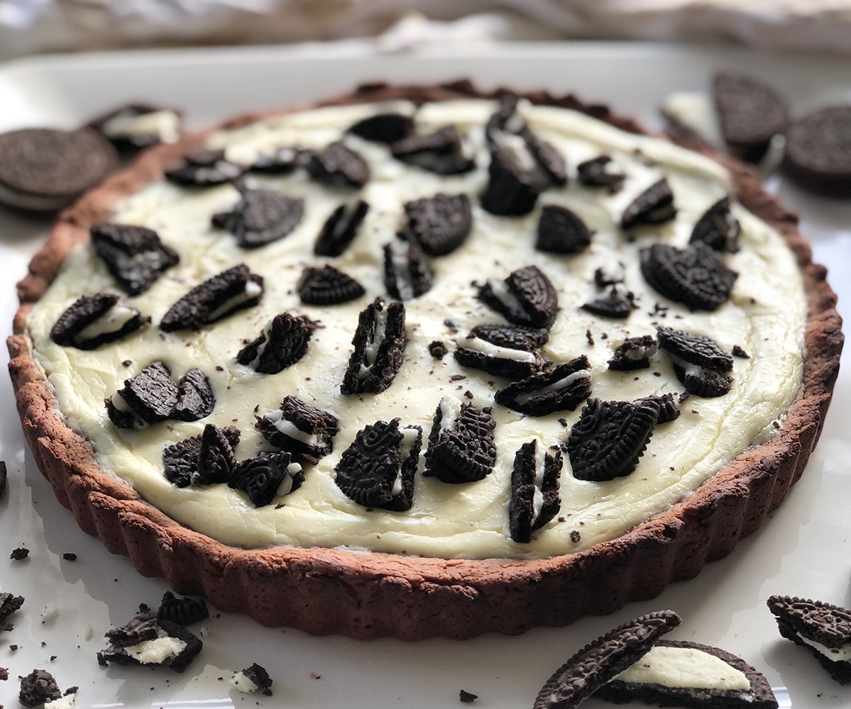 Oreo Cheesecake Cookie Pie