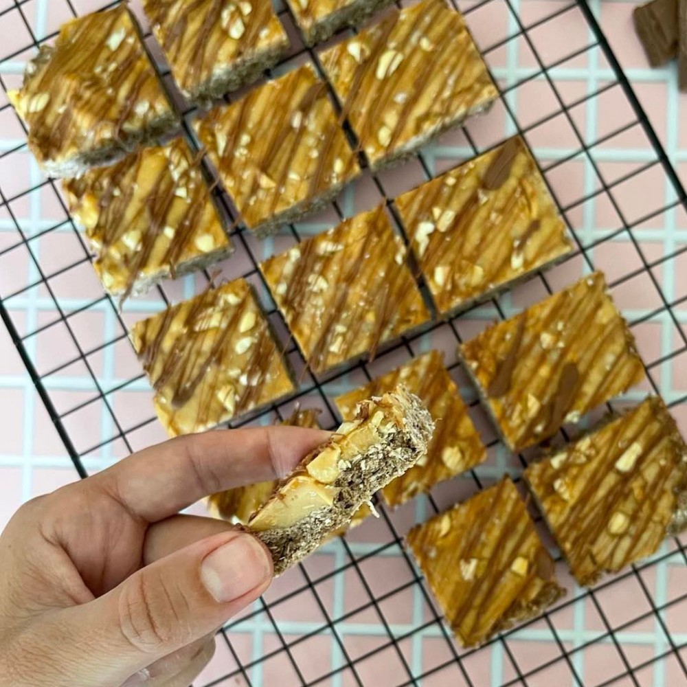 Healthy Peanut Butter Slice | Bulk Nutrients Recipes