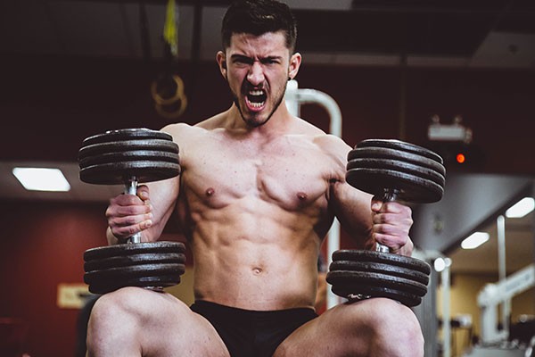 Experienced bodybuilders and powerlifters should use a weight belt.