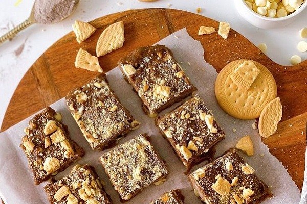 High protein Choc Honeycomb Freezer Fudge recipe from Bulk Nutrients