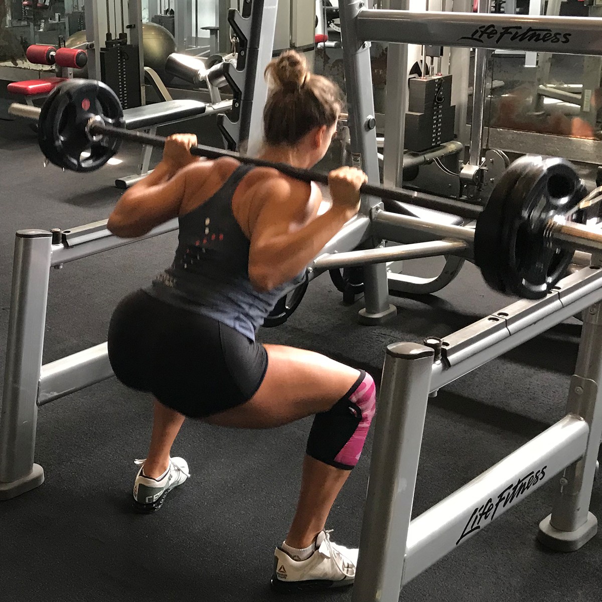 Squats: better for booty growth than hip thrusts.