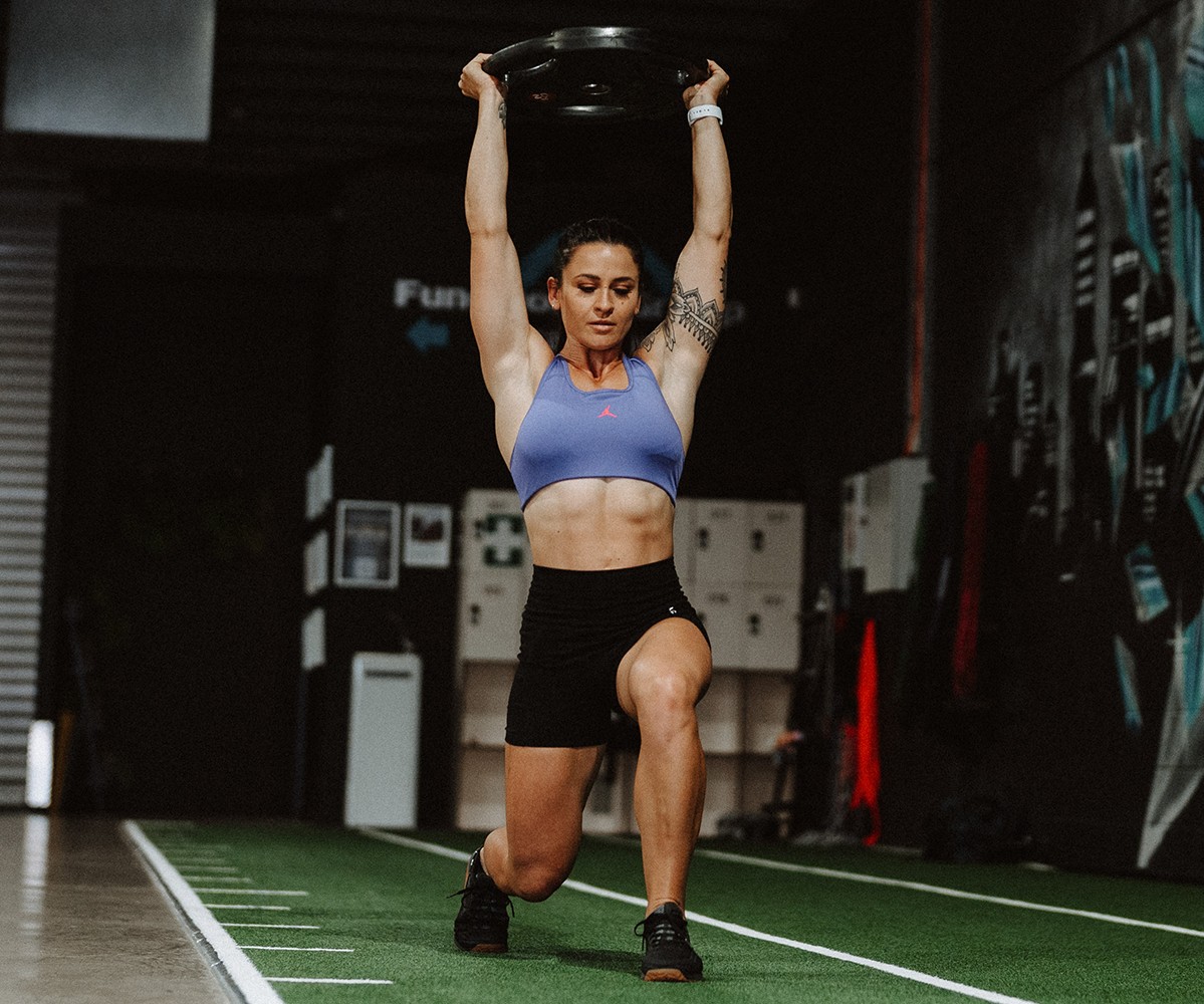 Bulk Nutrients Ambassadors Tammie Sarkozy lung with weight