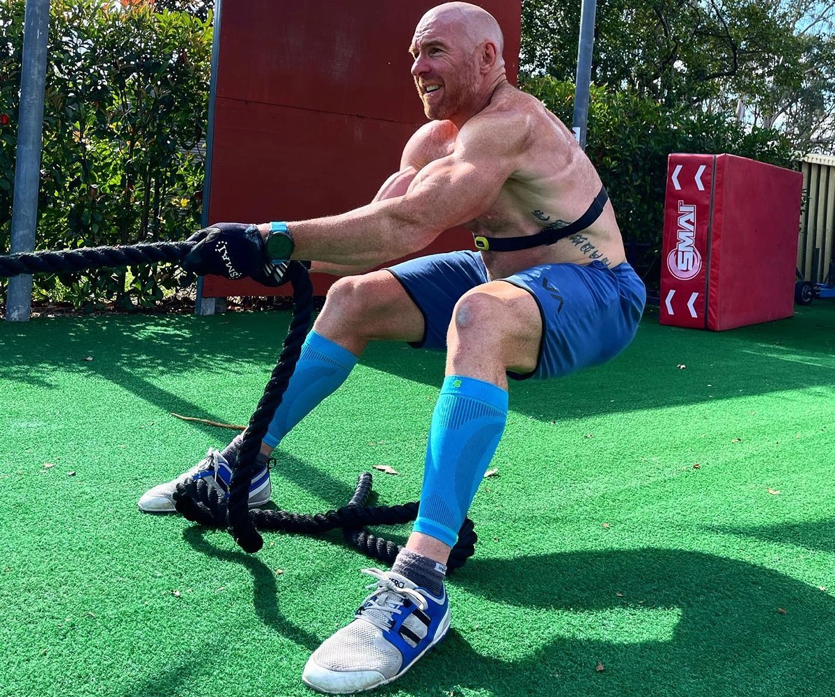 Bulk Nutrients Ambassador Bobby Dee pulling the battle rope