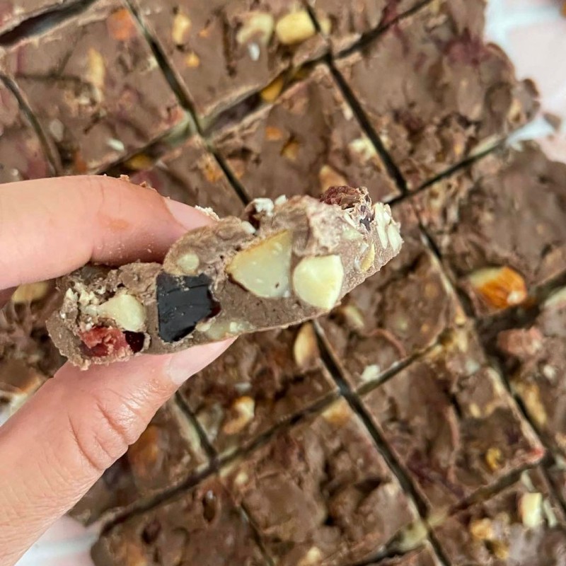 Low-Calorie Rocky Road