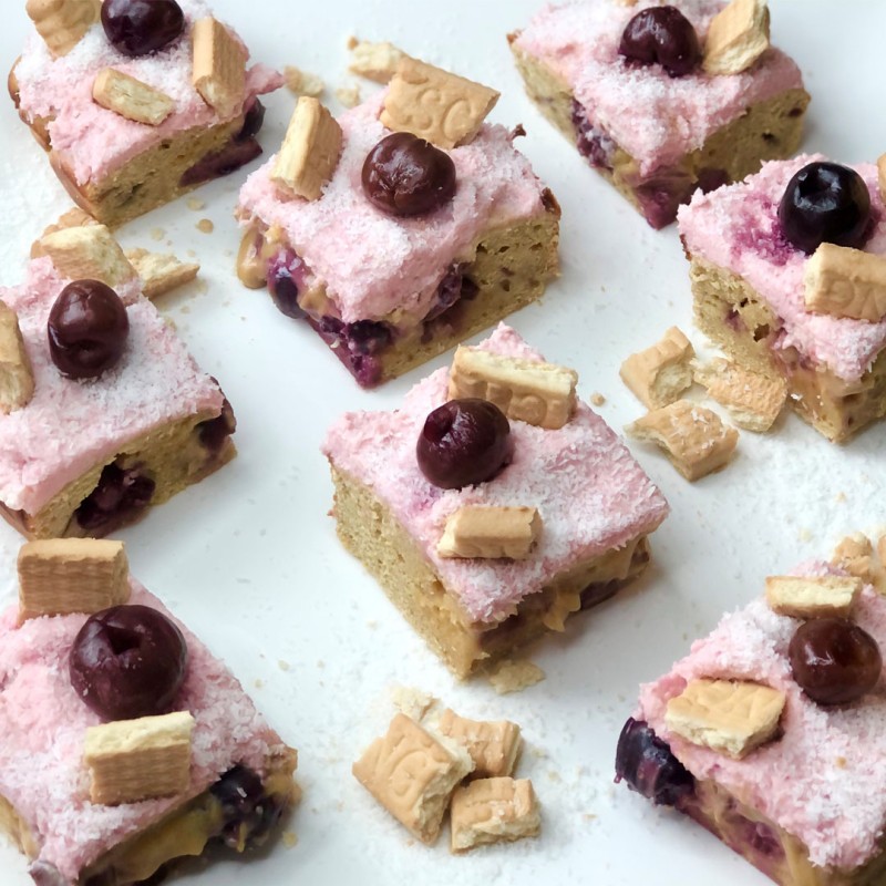 Iced Vovo Cookie Dough Bread