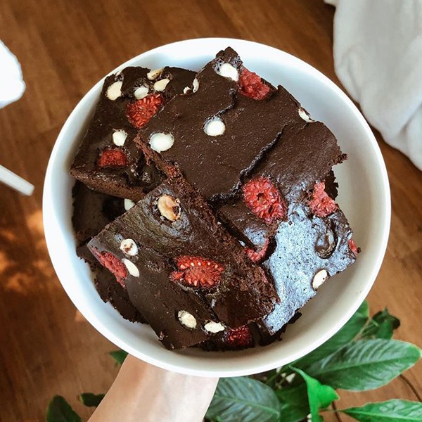 High protein Top Deck Raspberry Brownies recipe from Bulk Nutrients