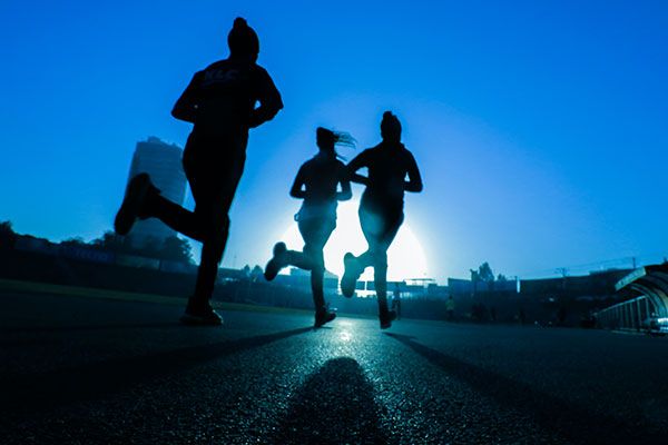 New research: Running keeps women young but ages men?