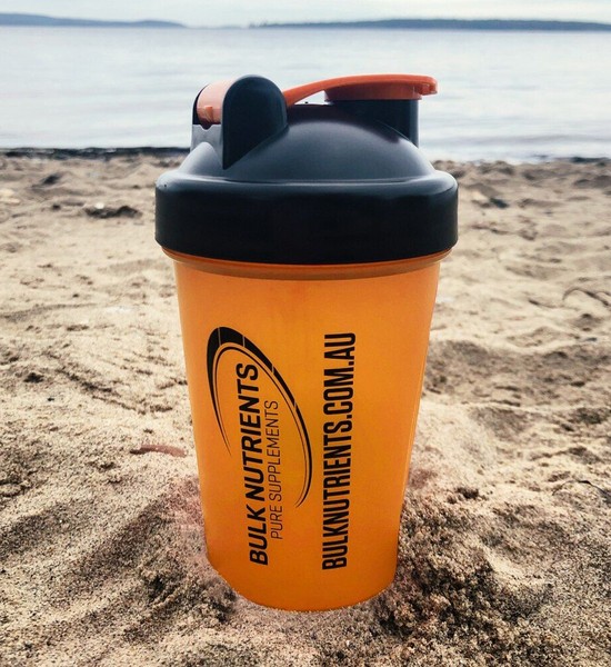 Bulk Nutrients' Transparent Mini Shaker is perfect to keep hydrated for those quick gym sessions