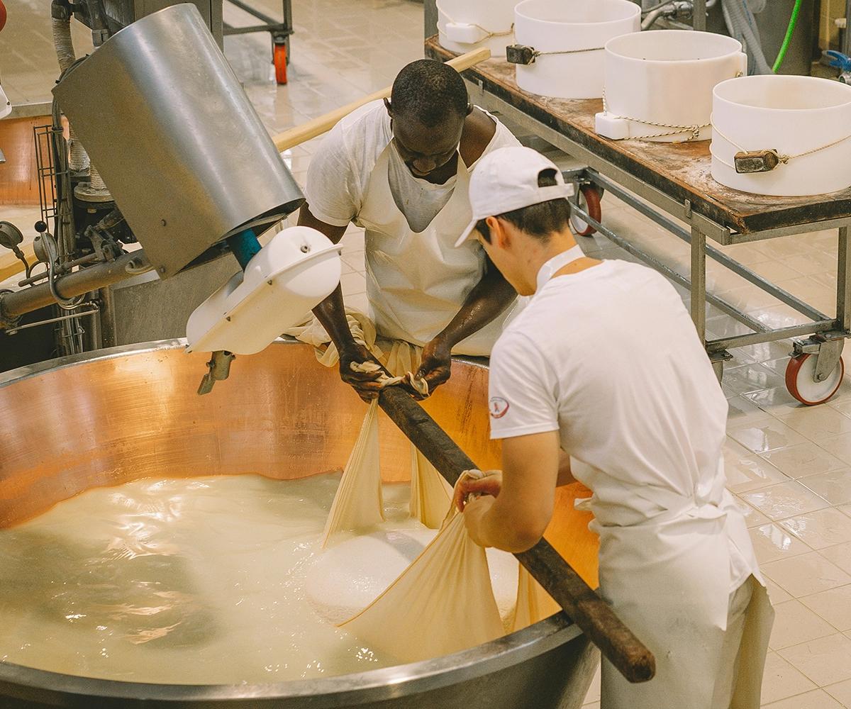 Cheese making with whey being the leftover liquid - caroline-roose-HgbKnsaAu_0-unsplash
