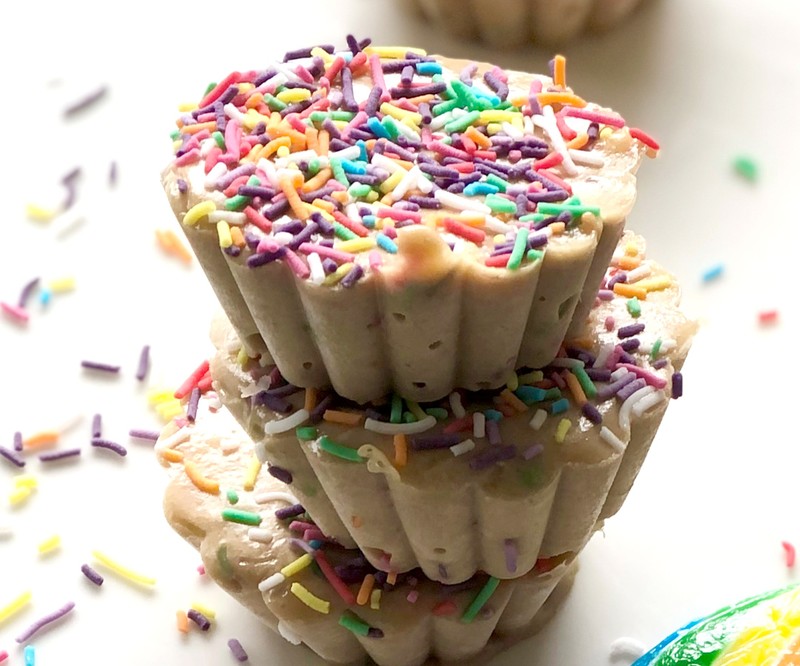 Biscoff Birthday Cake Freezer Fudge