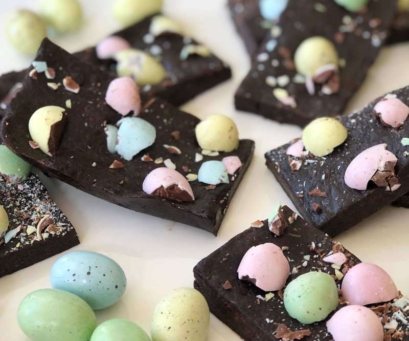 No-Bake Easter Fudge Bars