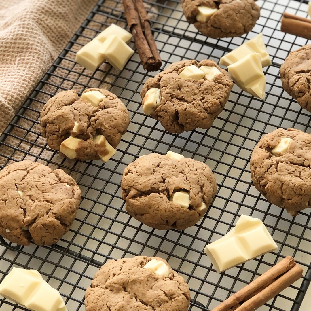 Maple White Chocolate Cookies