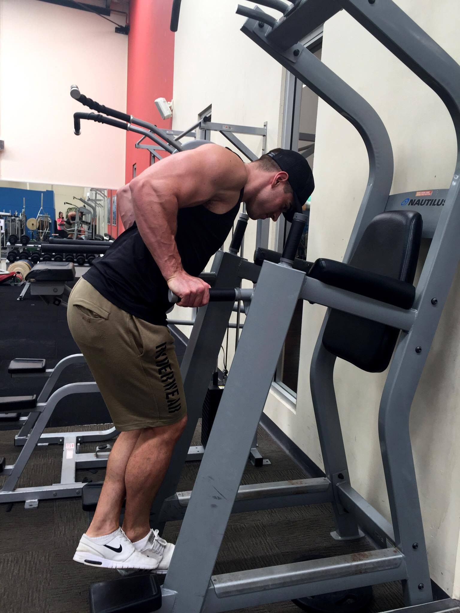 Sam-Grachan-upper-body-dips