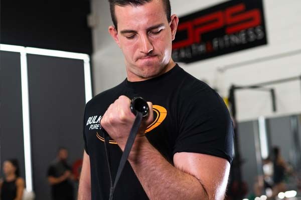 It is still important to understand the size of your calorie surplus, if it's too larger it is unlikely to speed up muscle growth and will result in excess fat gain, which will be stubborn to remove when it comes to your cut.