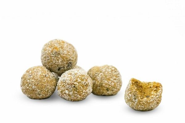 Raw nuts, particularly when soaked, tend to produce a much better result in terms of their creamy consistency once blended.