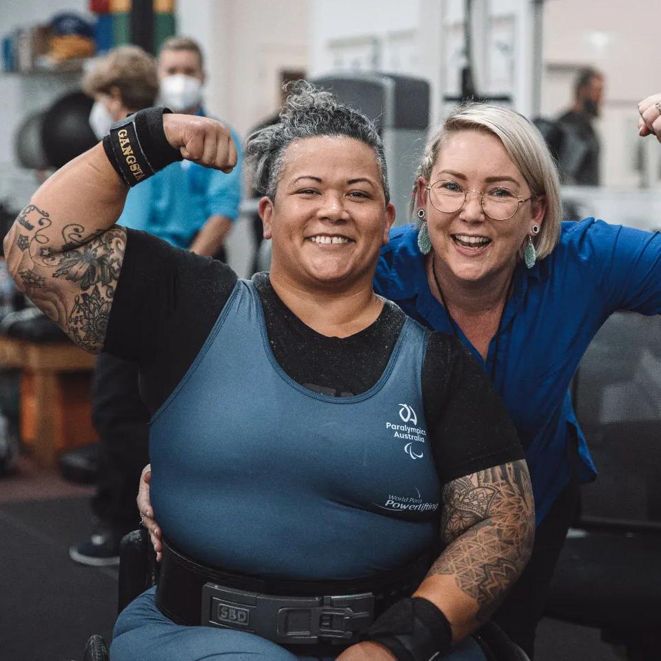 Bulk Nutrients Ambassador Hani Watson showing them muscles