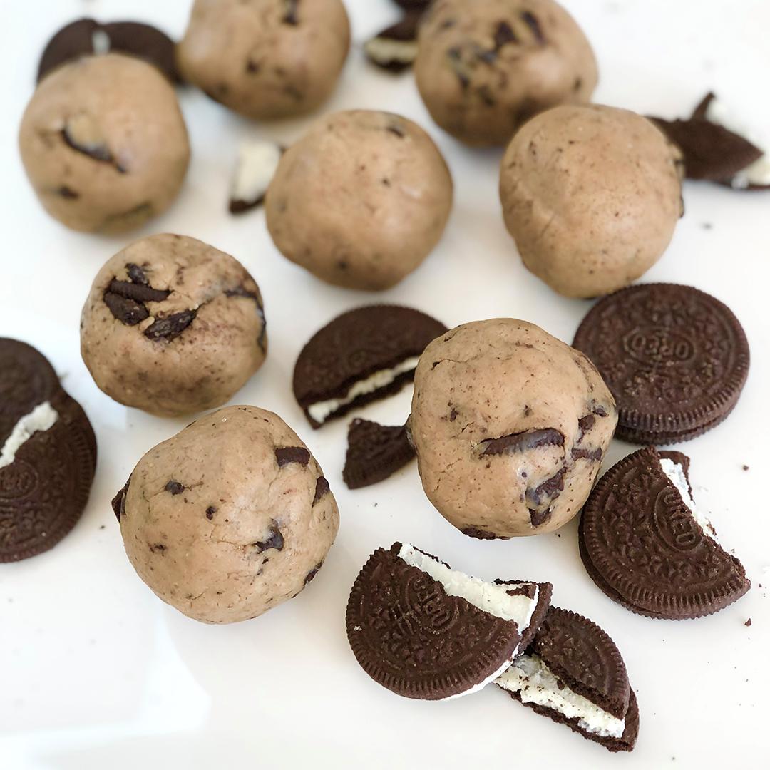 Oreo Cookie Dough Balls