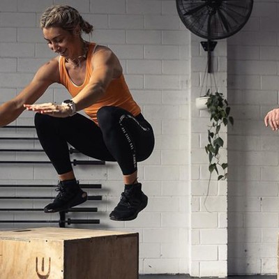 Bulk Nutrients Ambassador Nicola Macbeth box jump in gym