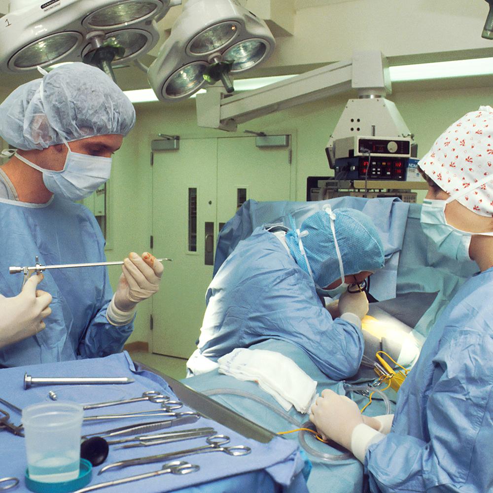 Operating Room Photo by National Cancer Institute on Unsplash