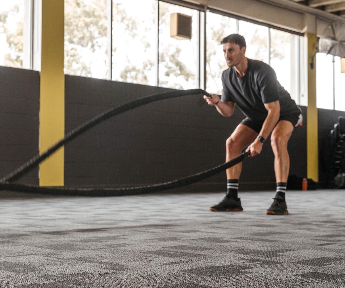 Intra Workout delivers the amino acids your body needs during and after training.