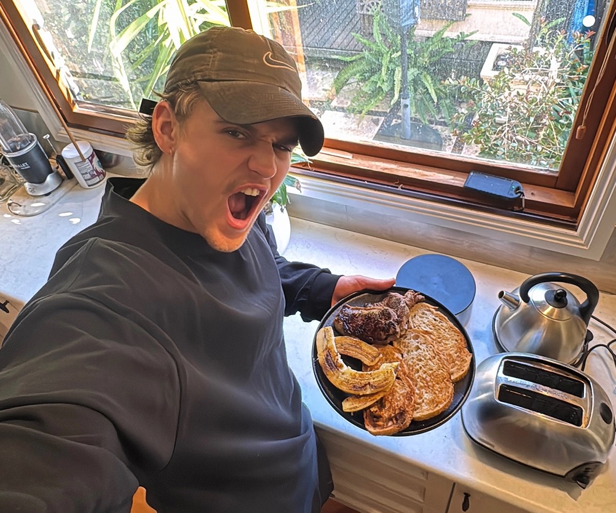 BN Ambassador Jakob Barlow with plate of food